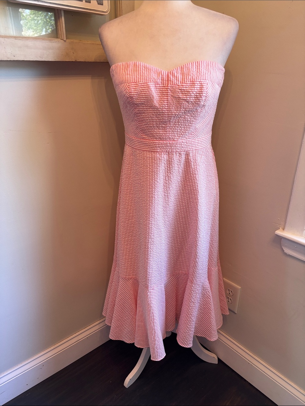 J. Crew Strapless Ruffle Hem Seersucker Midi Dress in Pink White NWT - Picture 2 of 15
